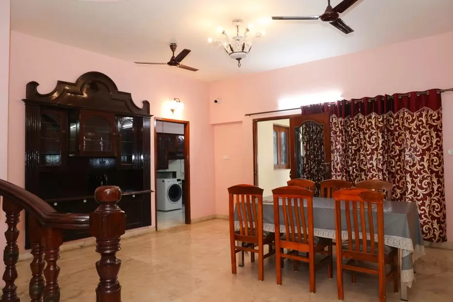 Home 13 930x620.jpg